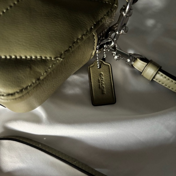 NWT Coach Kira Bag in the color Moss - Picture 3 of 7